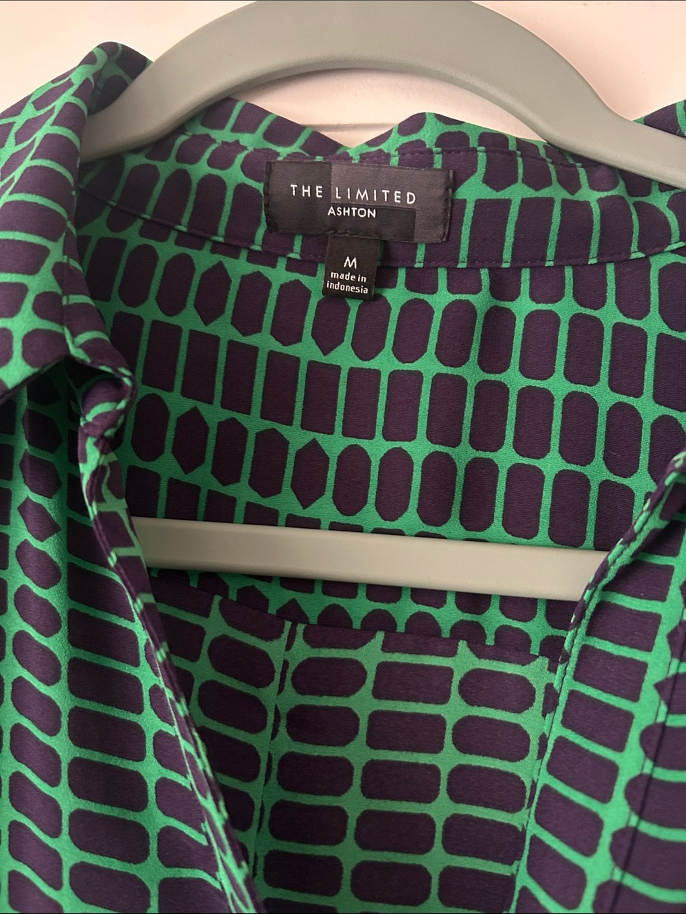 The Limited Ashton Green and Navy Geometric Button-Down Blouse - Picture 2 of 7